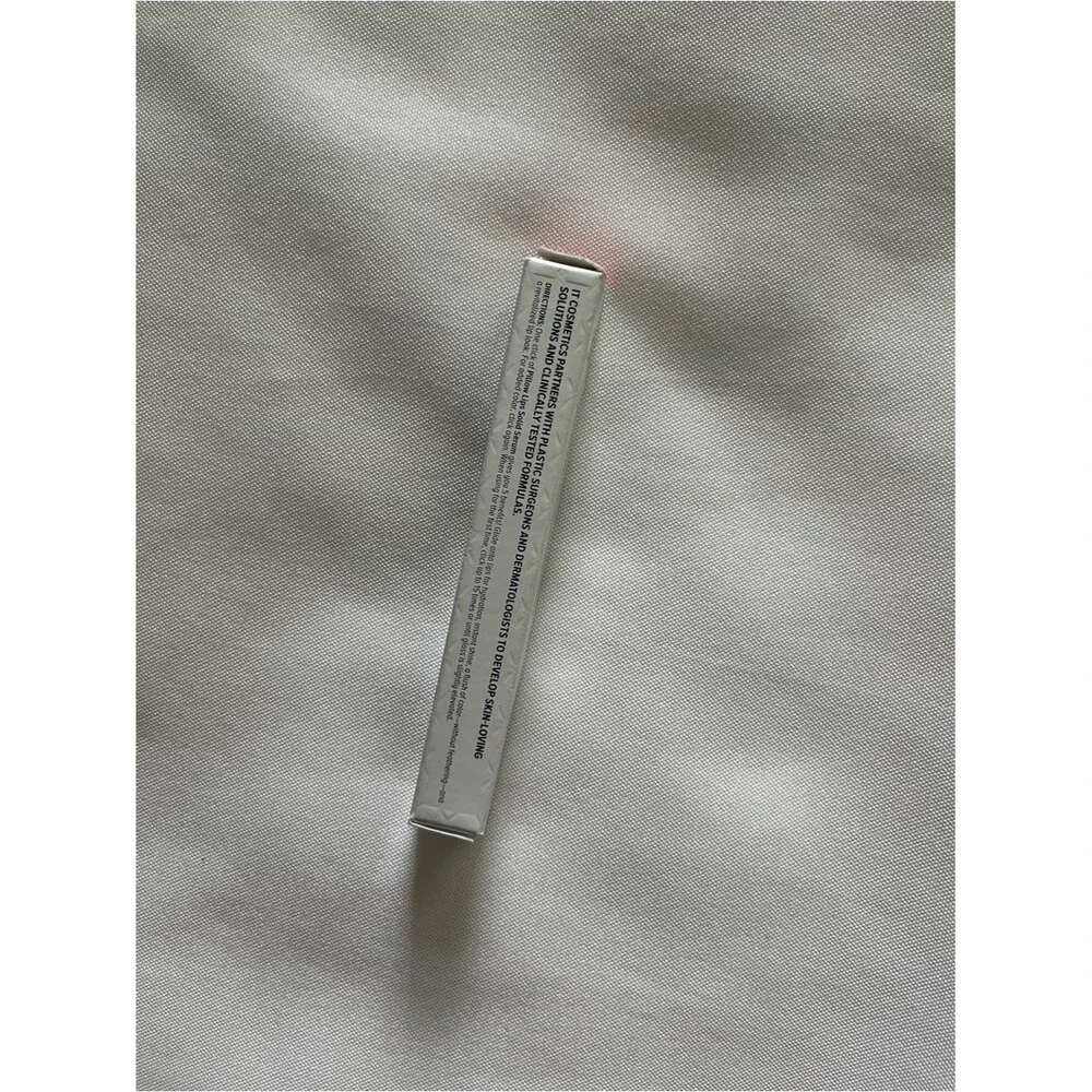 IT Cosmetics Pillow Lips Solid Serum Lip Gloss Shade Wink Full Size 2.17 G NWT